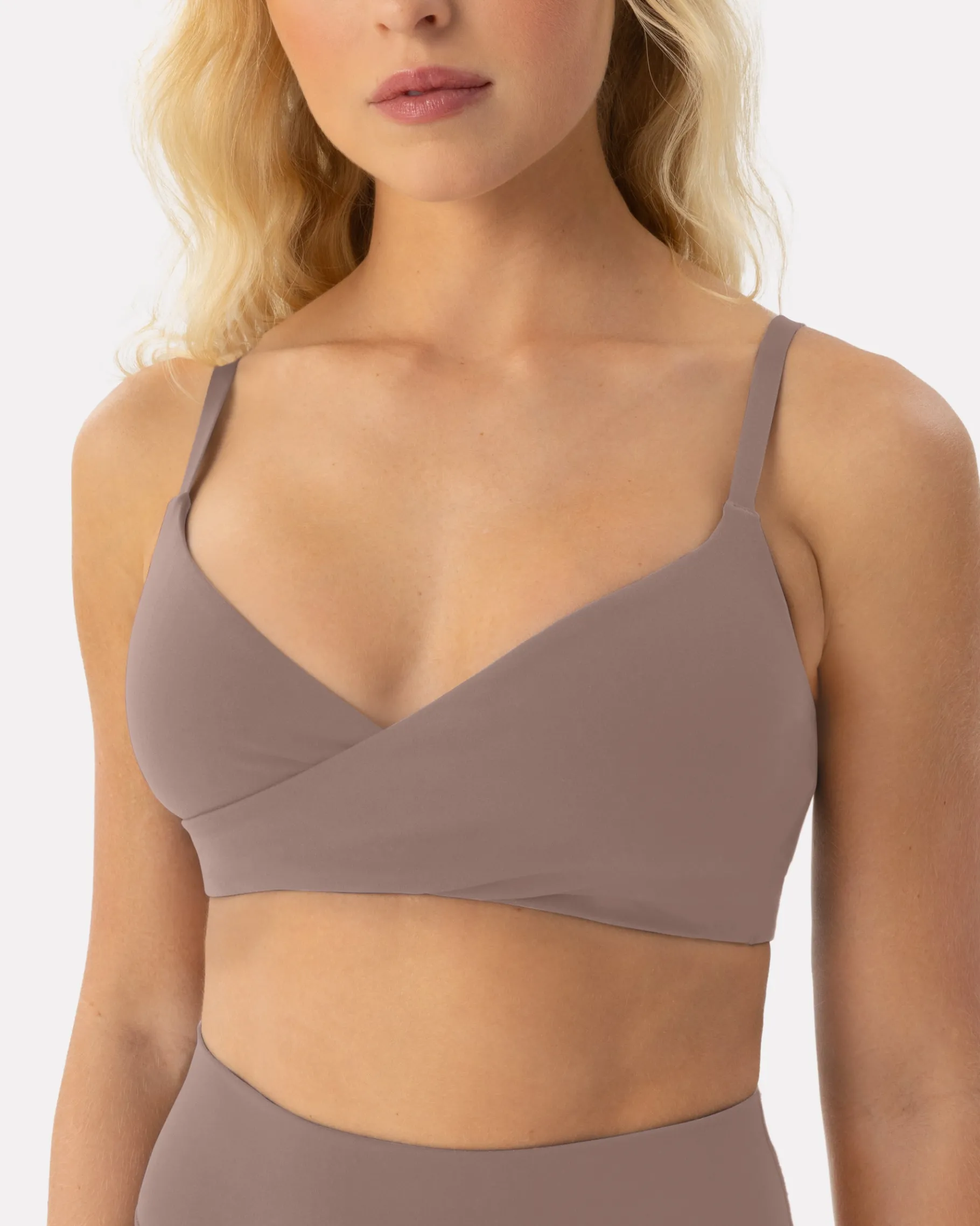 PAVOI Low Support Bras|Bras-Athleisure Crossover Low-Support Sports Bra