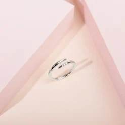 PAVOI Eternity-Open Twist Eternity Band