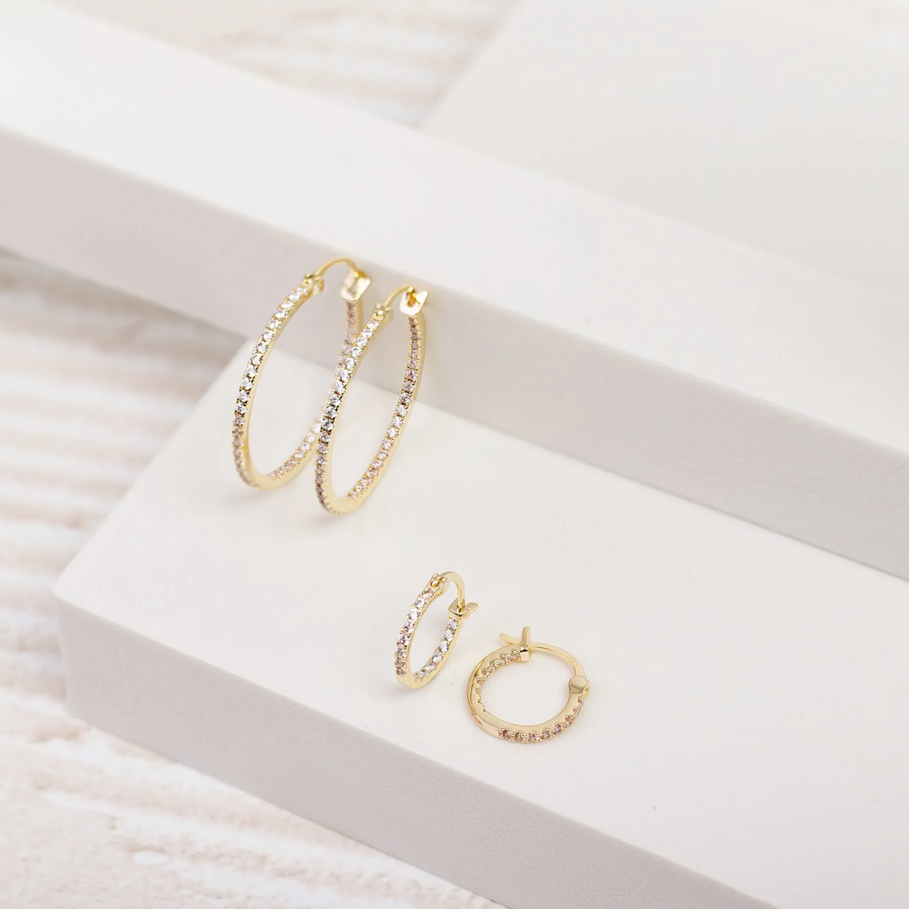 PAVOI Hoops-Slim Inside-Out Hoops