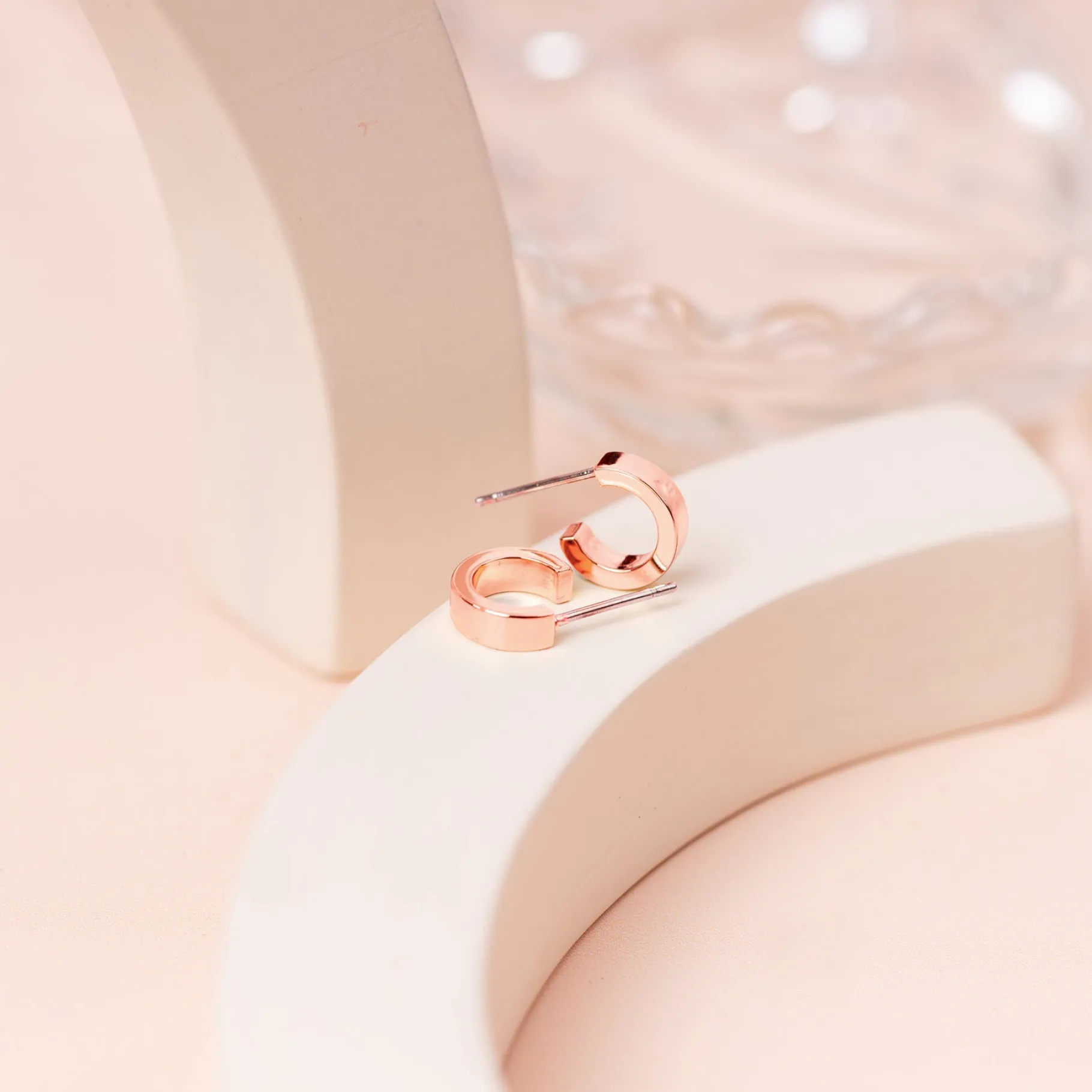 PAVOI Hoops-Small Squared Edge Hoops