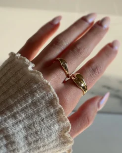 PAVOI Stackable-Wavy Triple Ring Stack Set